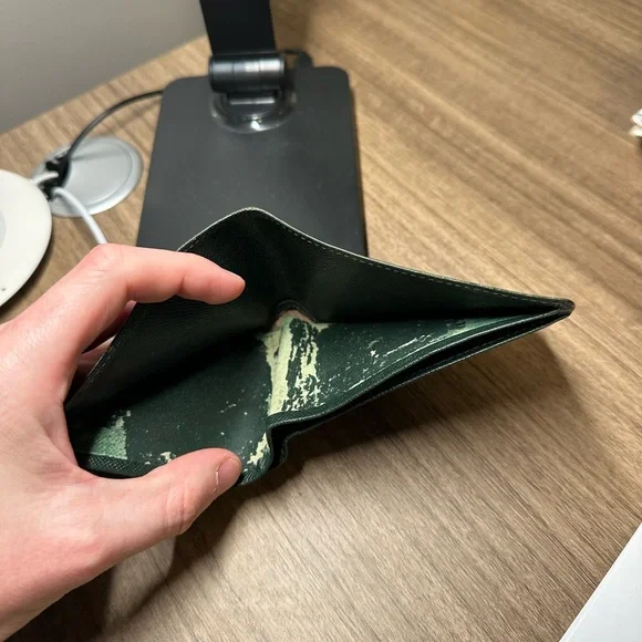 Louis Vuitton Taiga Leather Multiple Wallet (dark green) - Picture 6 of 7